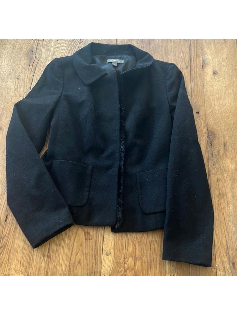 Ann Taylor Wool/Cashmere Fur Trim Blazer Jacket size 2